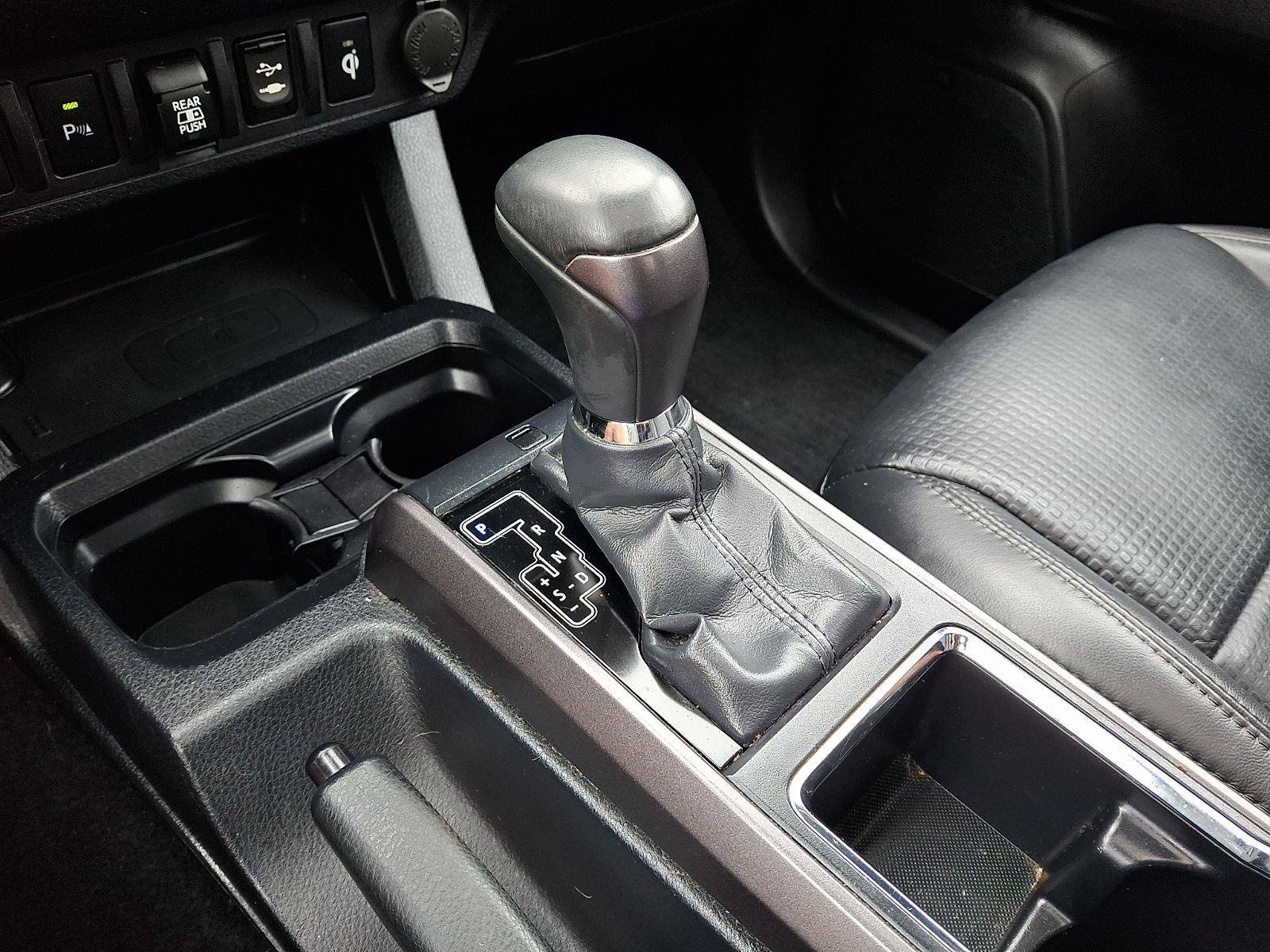 Used 2019 Toyota Tacoma TRD Off-Road AWD/4WD image 15
