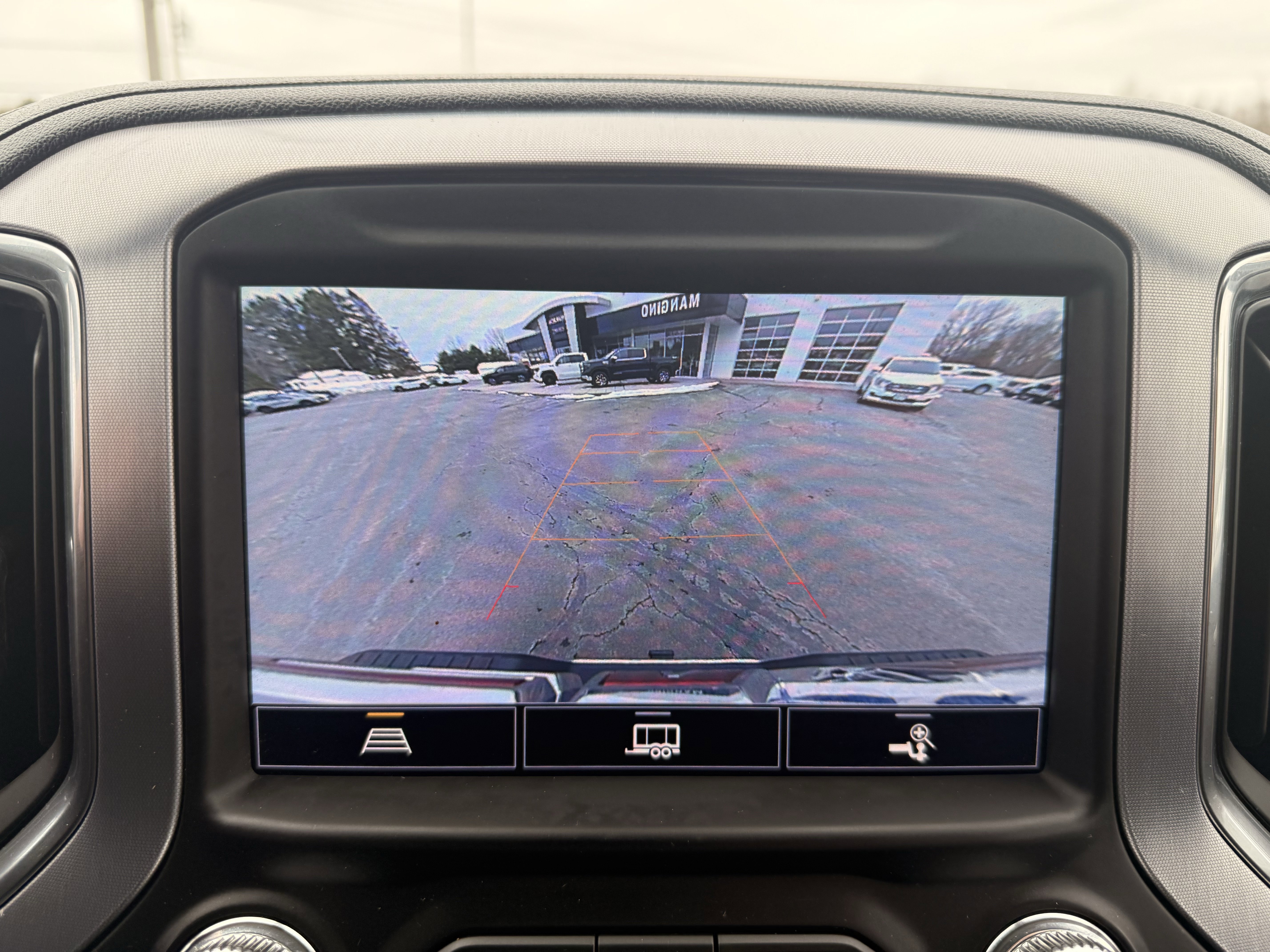 Used 2022 GMC Sierra 2500 SLE w/ SLE Convenience Package image 18