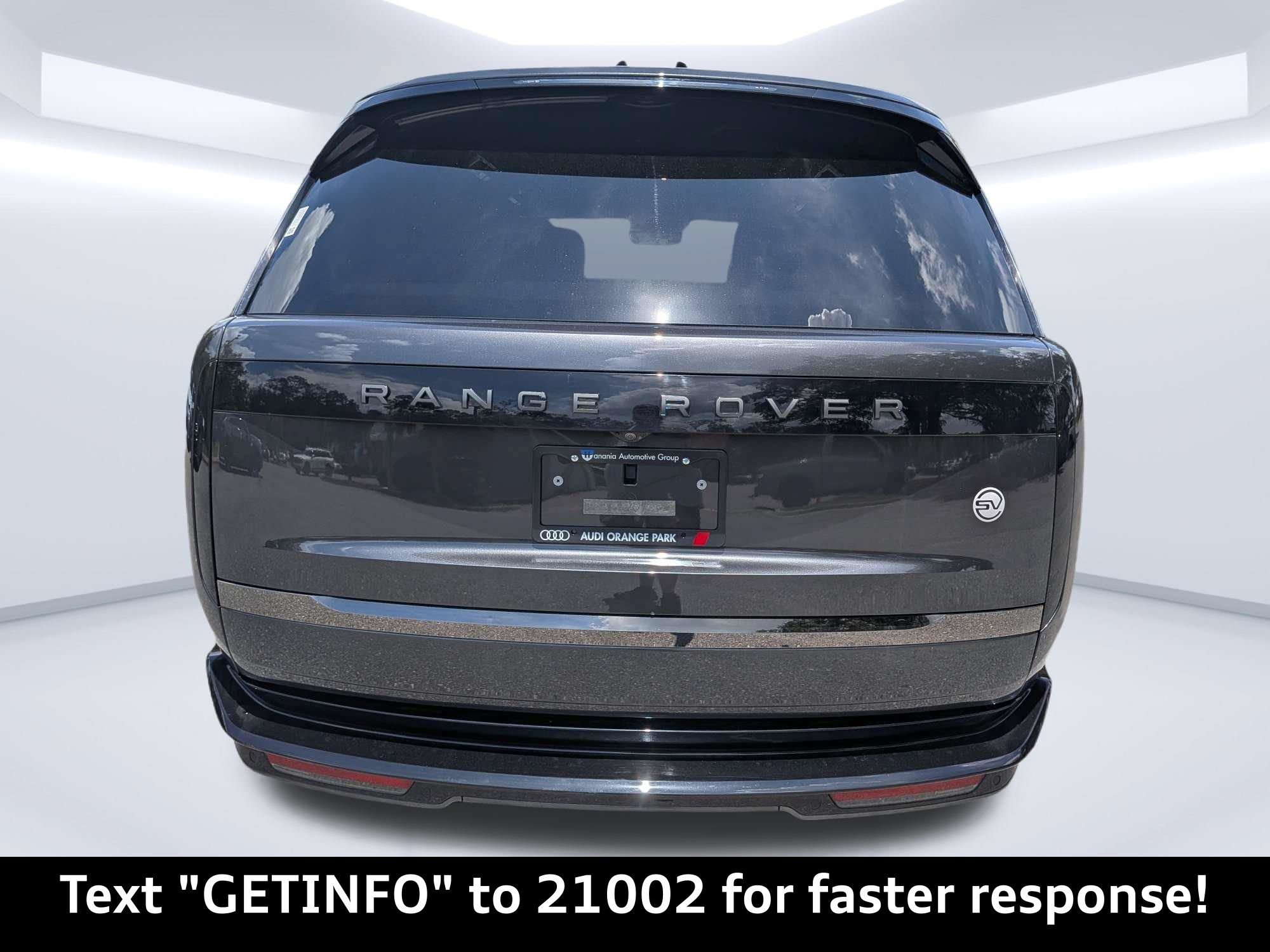 Used 2023 Land Rover Range Rover SV AWD/4WD image 4