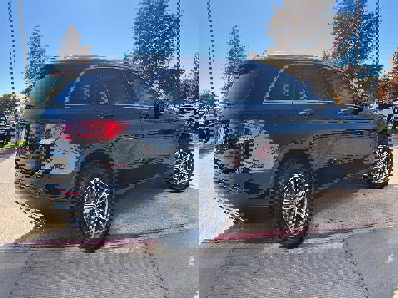 Used 2020 Mercedes-Benz GLC 300 image 6