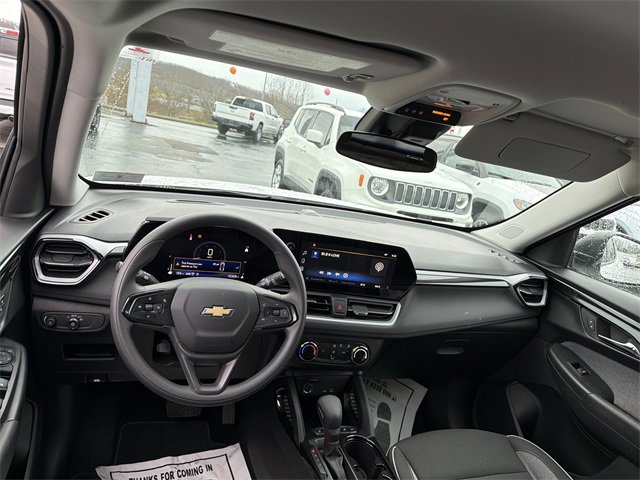 Used 2025 Chevrolet TrailBlazer LS w/ LS Convenience Package image 13