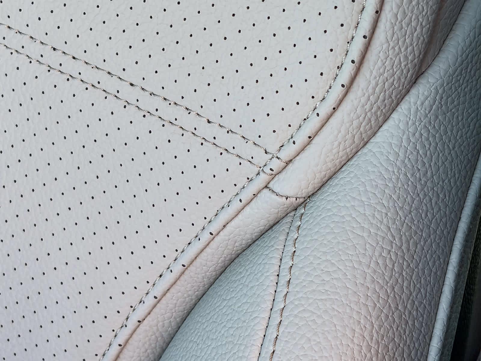 Used 2023 Mercedes-Benz C 300 Sedan image 24