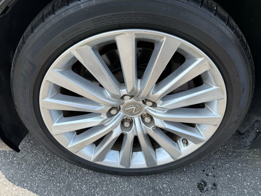 Used 2014 Lexus LS 460 L image 24