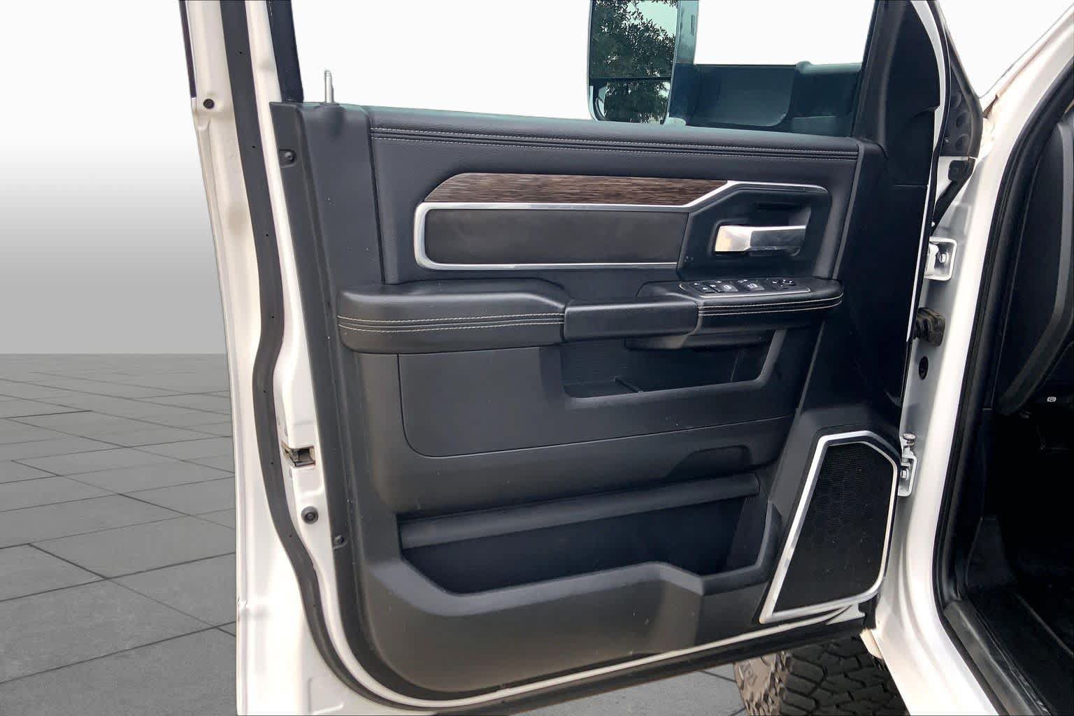 Used 2020 RAM 2500 Laramie AWD/4WD image 21