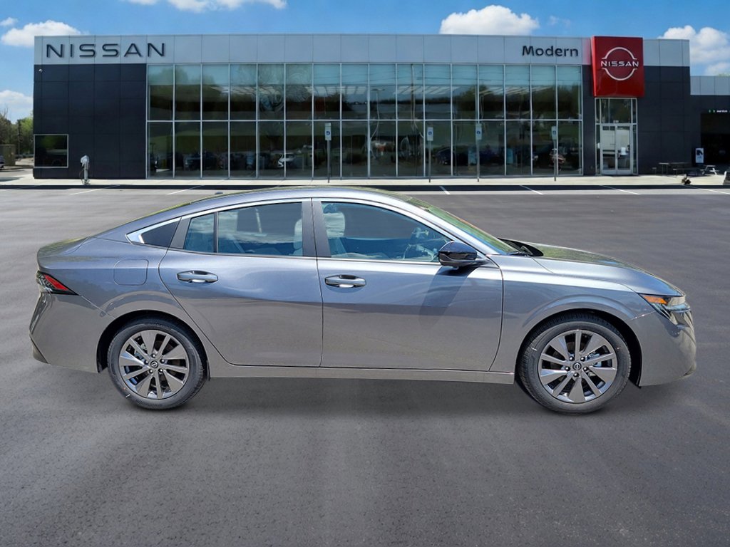 New 2026 Nissan Sentra SL FWD image 7