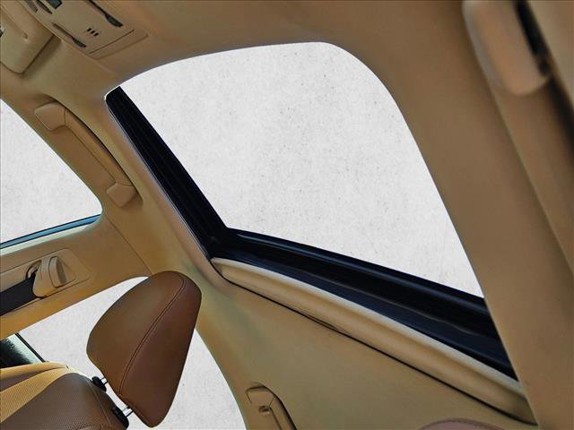 Used 2014 Lexus IS 350 w/ Navigation Package image 16