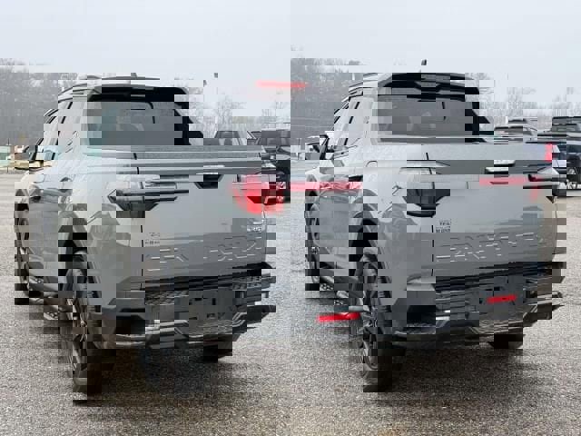 Used 2024 Hyundai Santa Cruz Night image 6