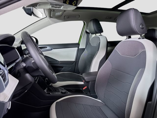 New 2026 Volkswagen Taos SE AWD/4WD image 21