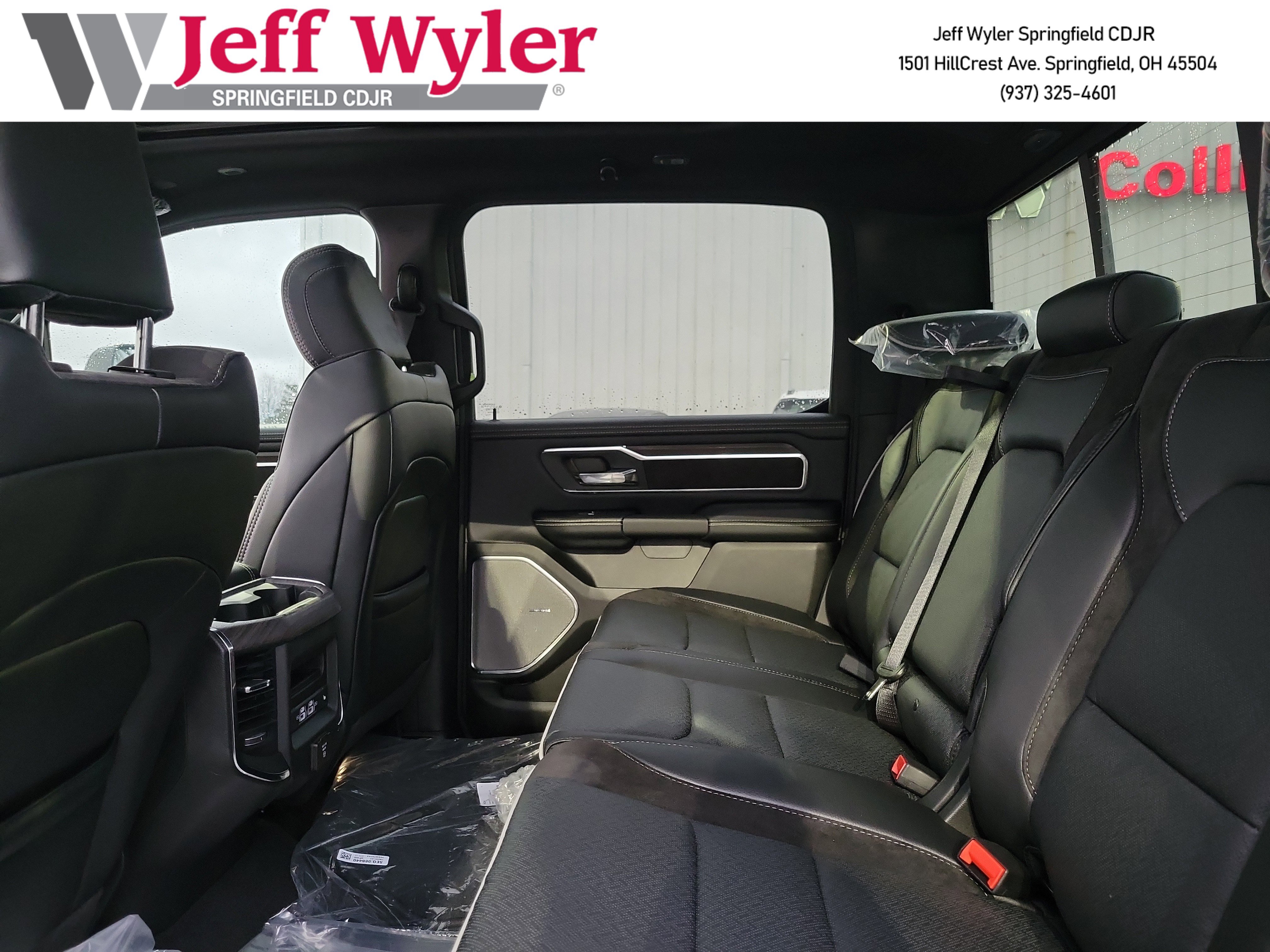 New 2026 RAM 1500 Laramie w/ Night Edition image 16