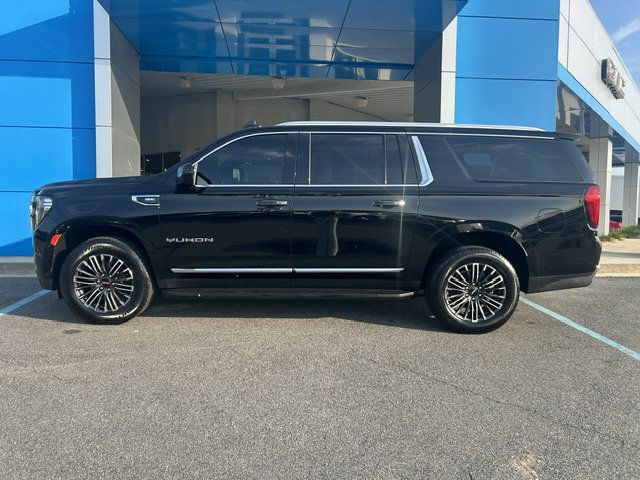 Used 2021 GMC Yukon XL SLT w/ Rear Media and Nav Package RWD image 1