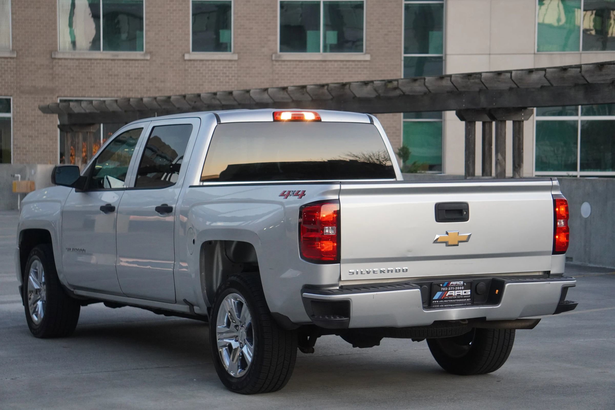 Used 2018 Chevrolet Silverado 1500 Custom w/ Custom Convenience Package AWD/4WD image 22