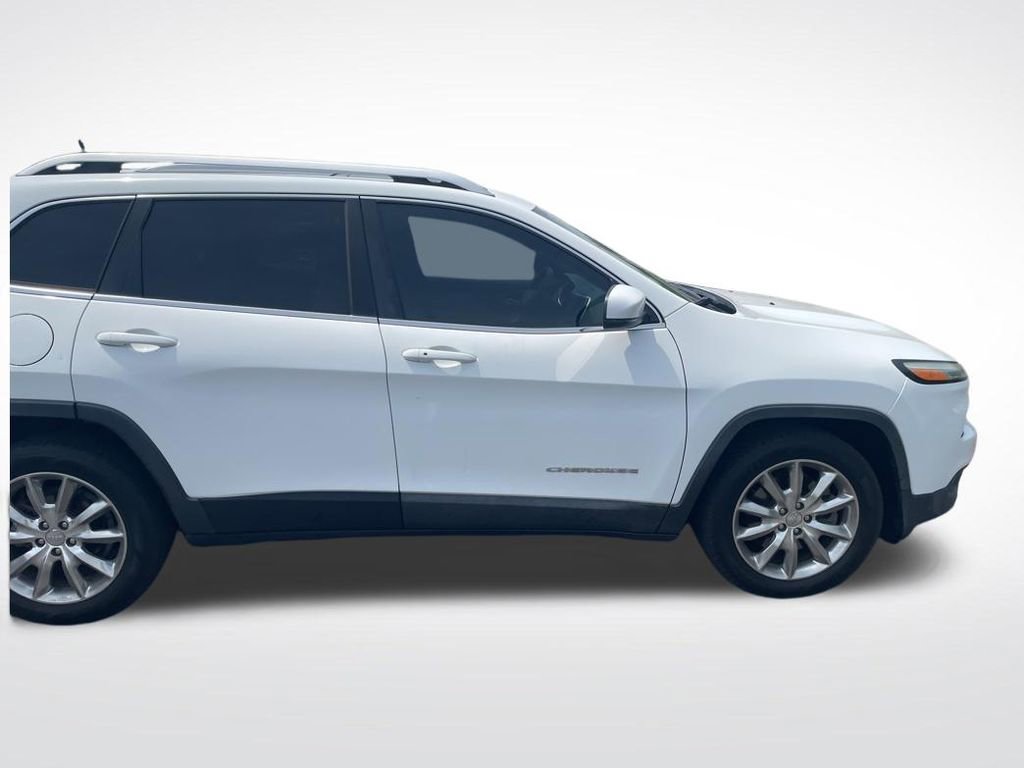 Used 2015 Jeep Cherokee Limited w/ Luxury Group FWD image 3