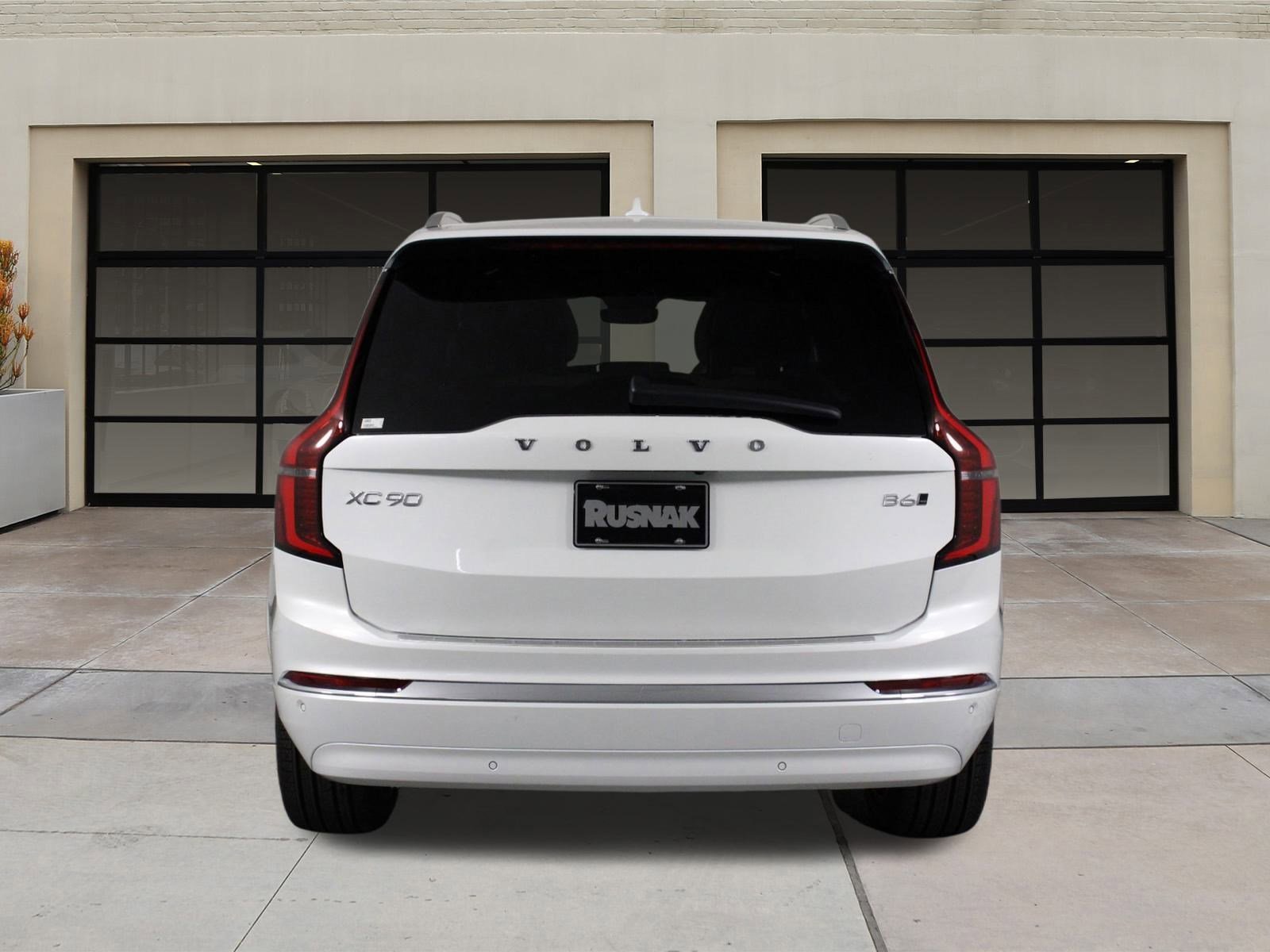 New 2026 Volvo XC90 B6 Plus w/ Protection Package Premier image 4
