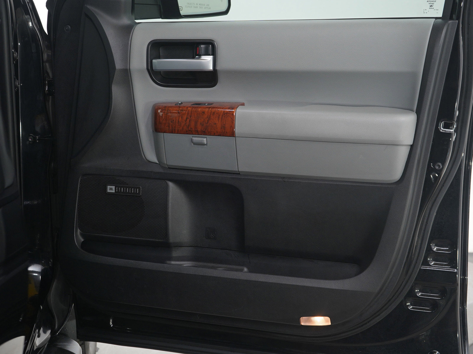 Used 2021 Toyota Sequoia Platinum image 12