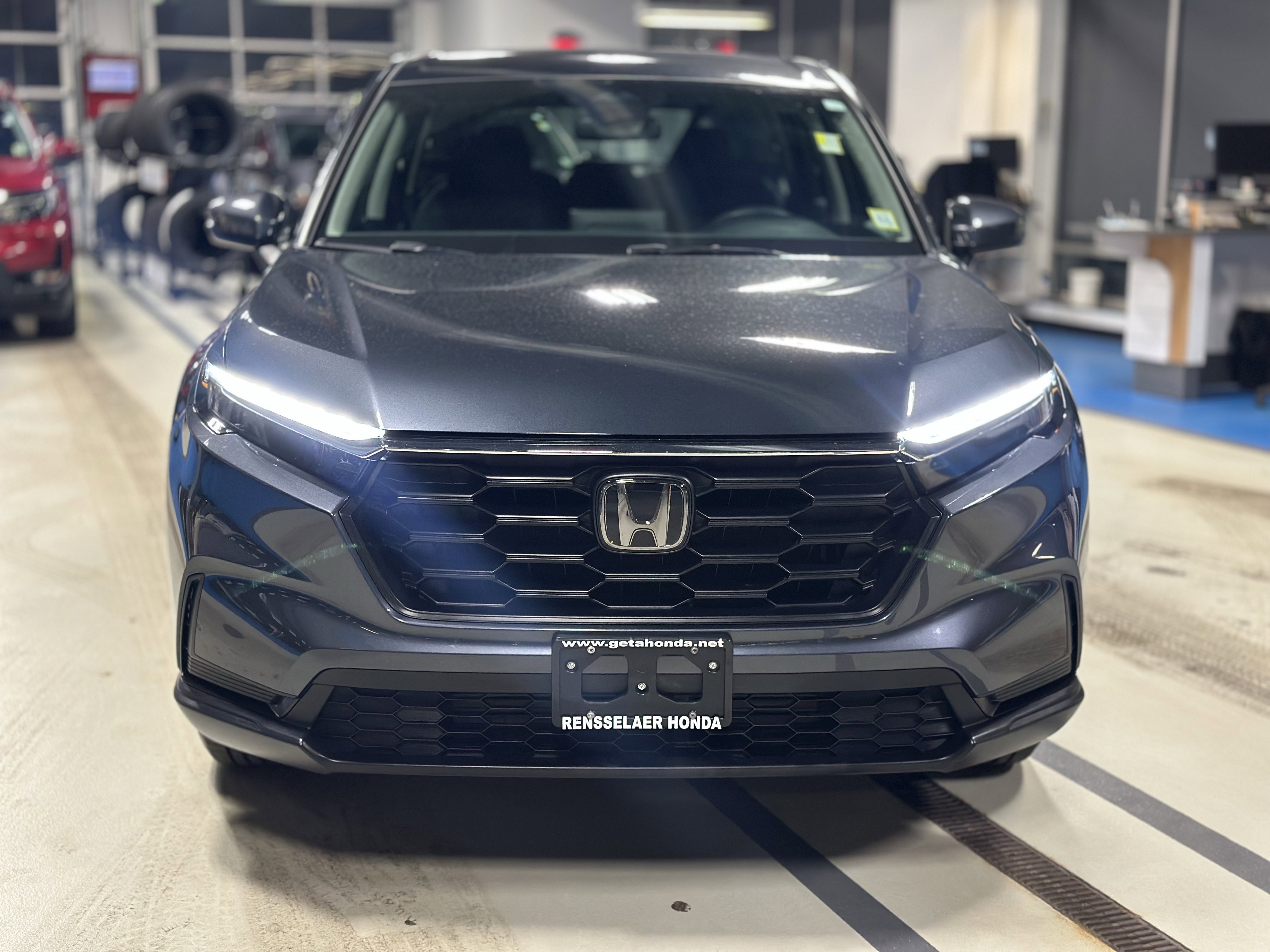 Used 2023 Honda CR-V LX image 2