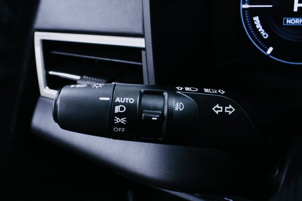 Used 2023 Mitsubishi Outlander SEL image 16