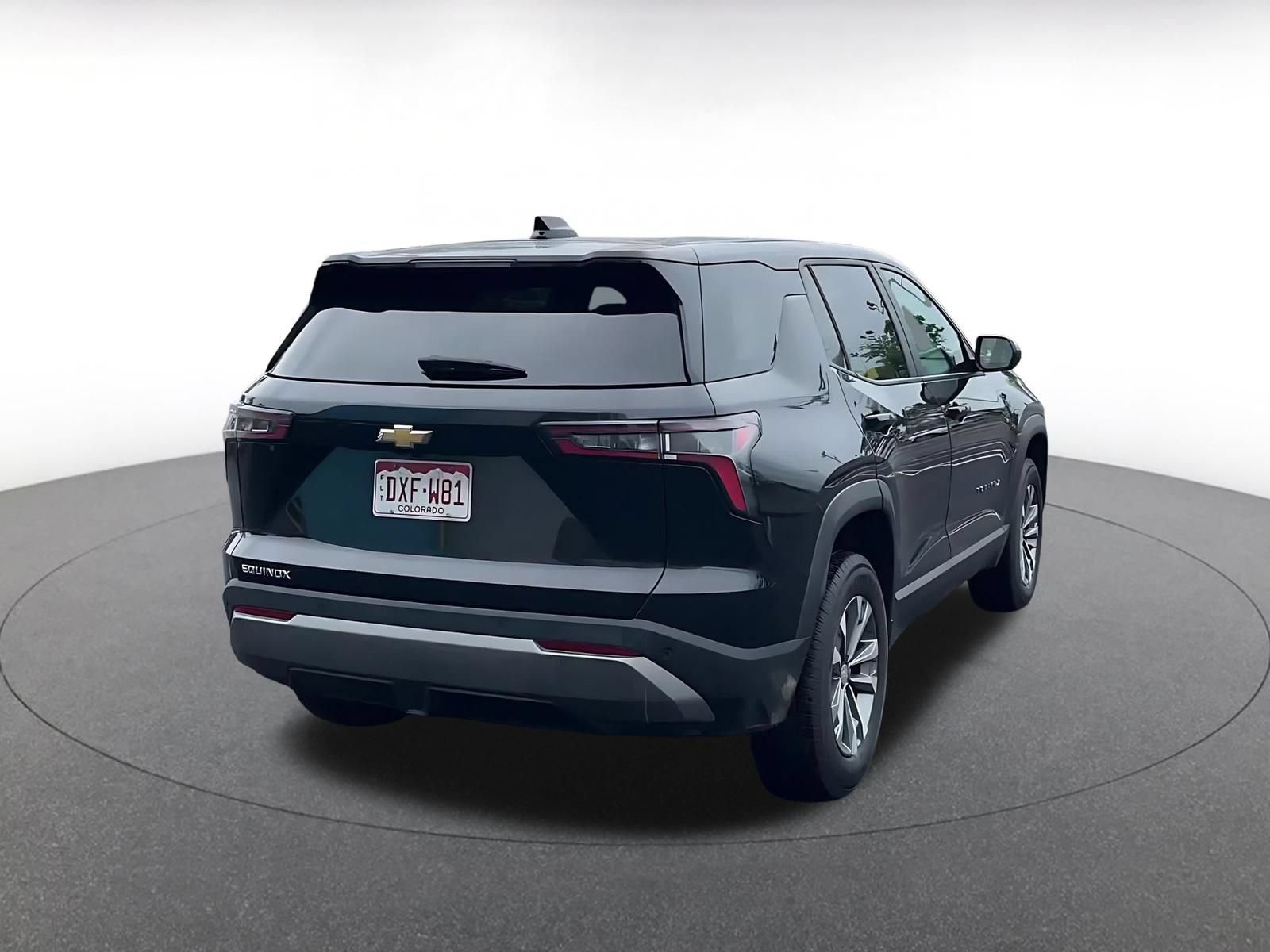 Used 2025 Chevrolet Equinox LT FWD image 14