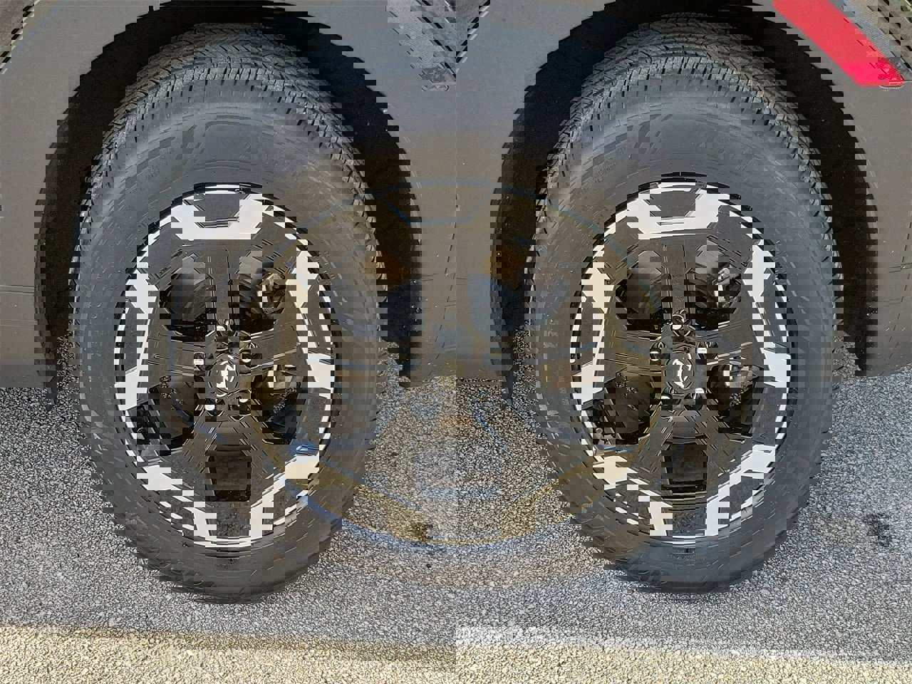 Used 2025 Hyundai Santa Fe SEL image 5