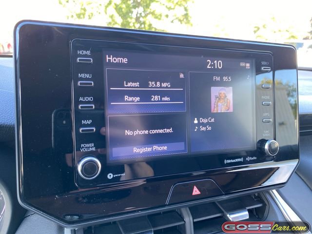 Used 2022 Toyota Venza LE image 11