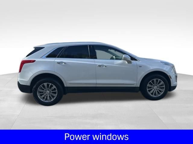 Used 2018 Cadillac XT5 Luxury w/ Driver Awareness Package image 11