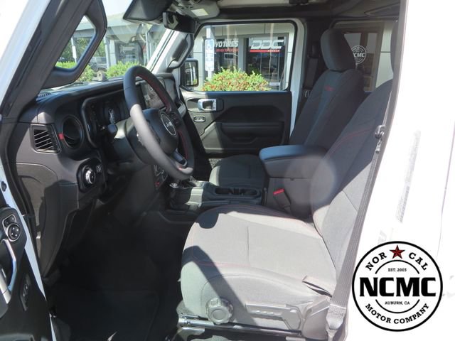 Used 2024 Jeep Wrangler Unlimited Rubicon w/ Technology Group AWD/4WD image 19