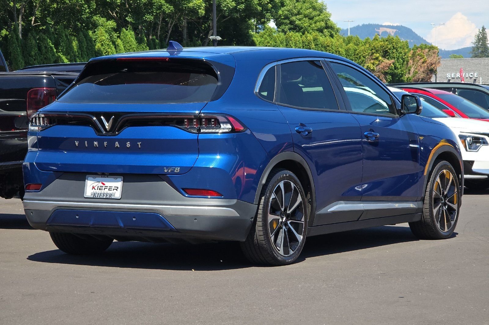 Used 2023 VinFast VF 8 Plus AWD/4WD image 4