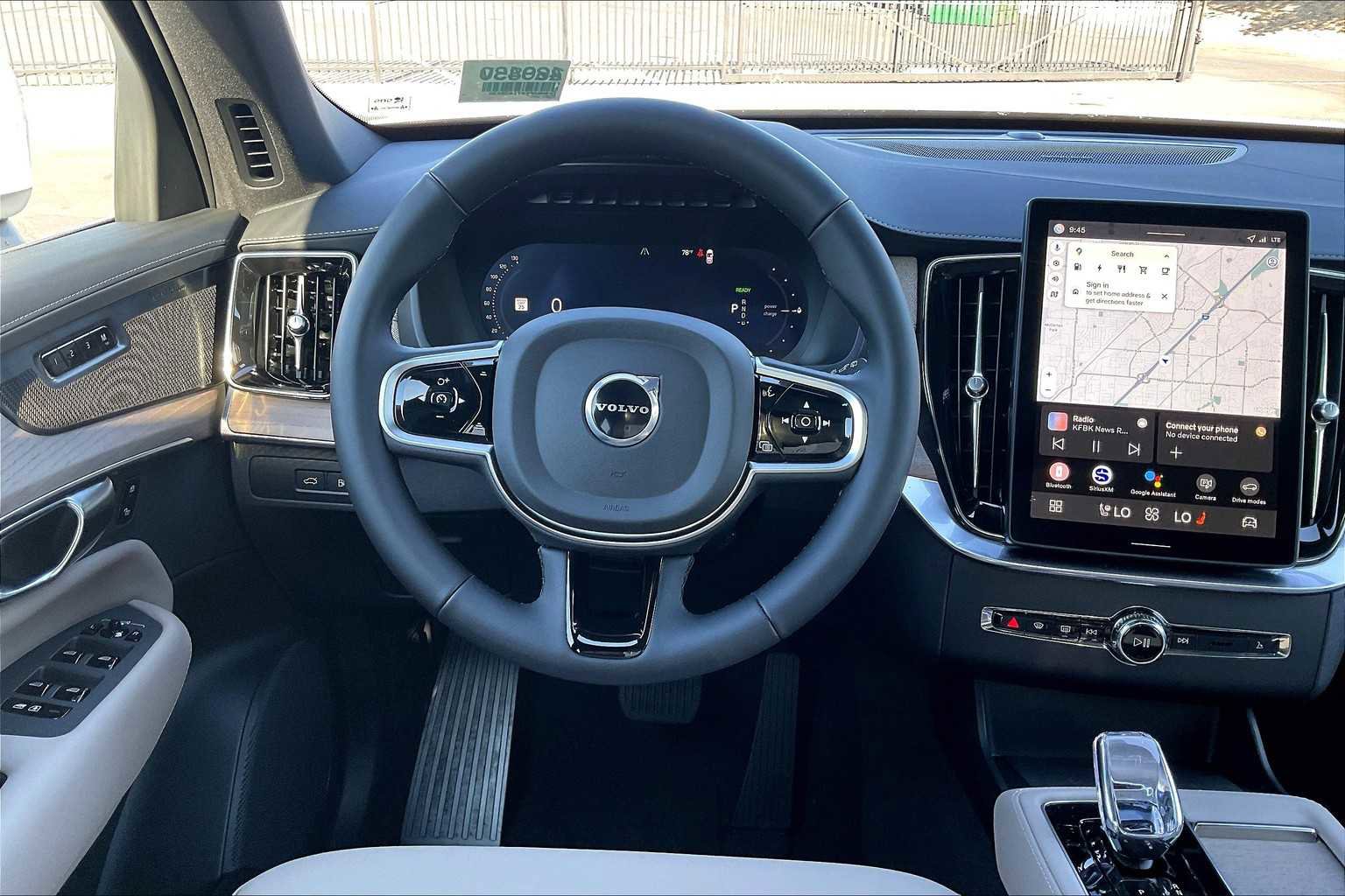 New 2026 Volvo XC90 T8 Plus w/ Protection Package Premier image 15