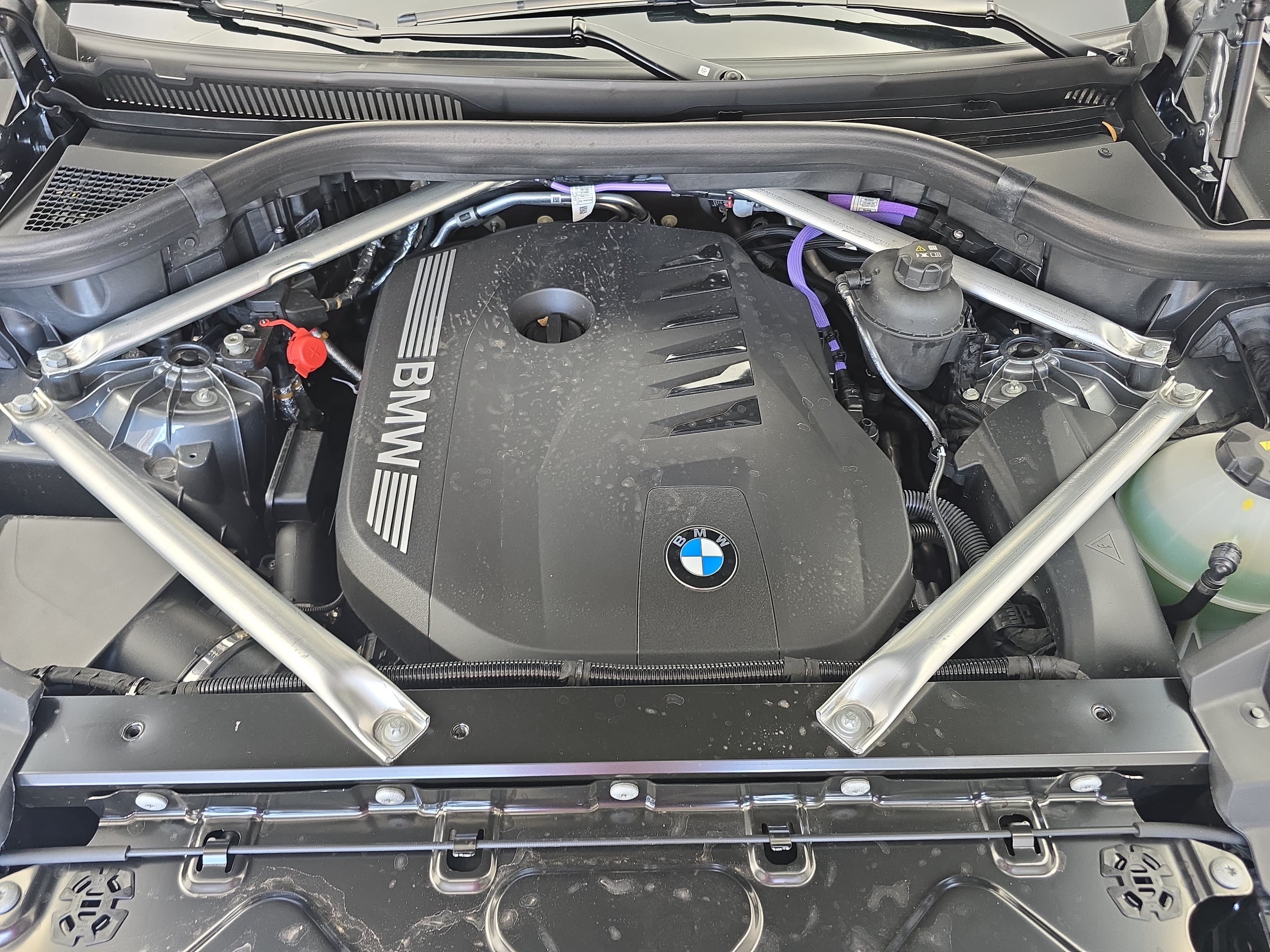 Used 2025 BMW X6 xDrive40i AWD/4WD image 31