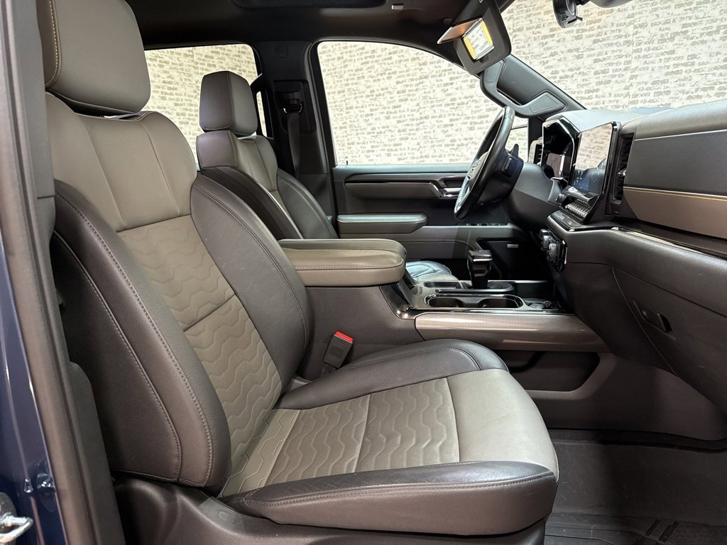 Used 2023 Chevrolet Silverado 1500 ZR2 w/ Technology Package image 15