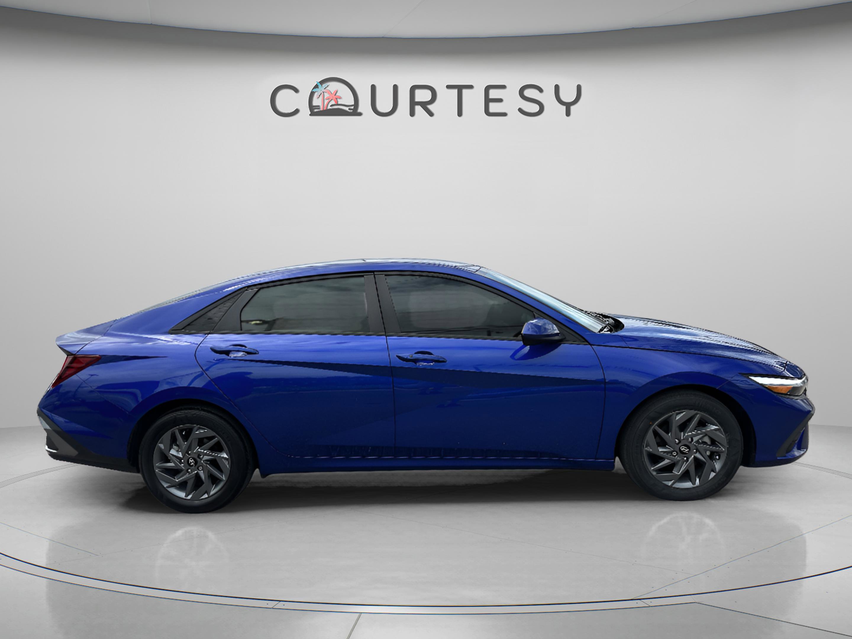 Certified 2024 Hyundai Elantra SEL image 6