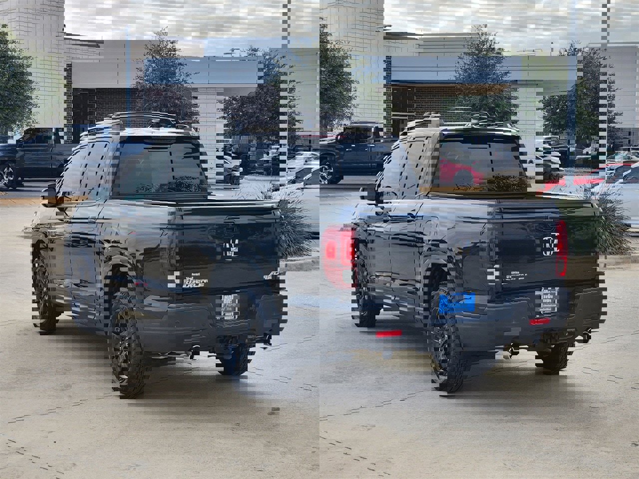 Certified 2022 Honda Ridgeline Black Edition image 7