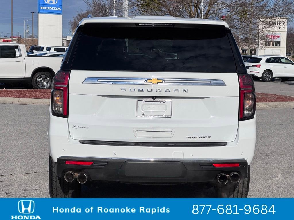 Used 2024 Chevrolet Suburban Premier image 10