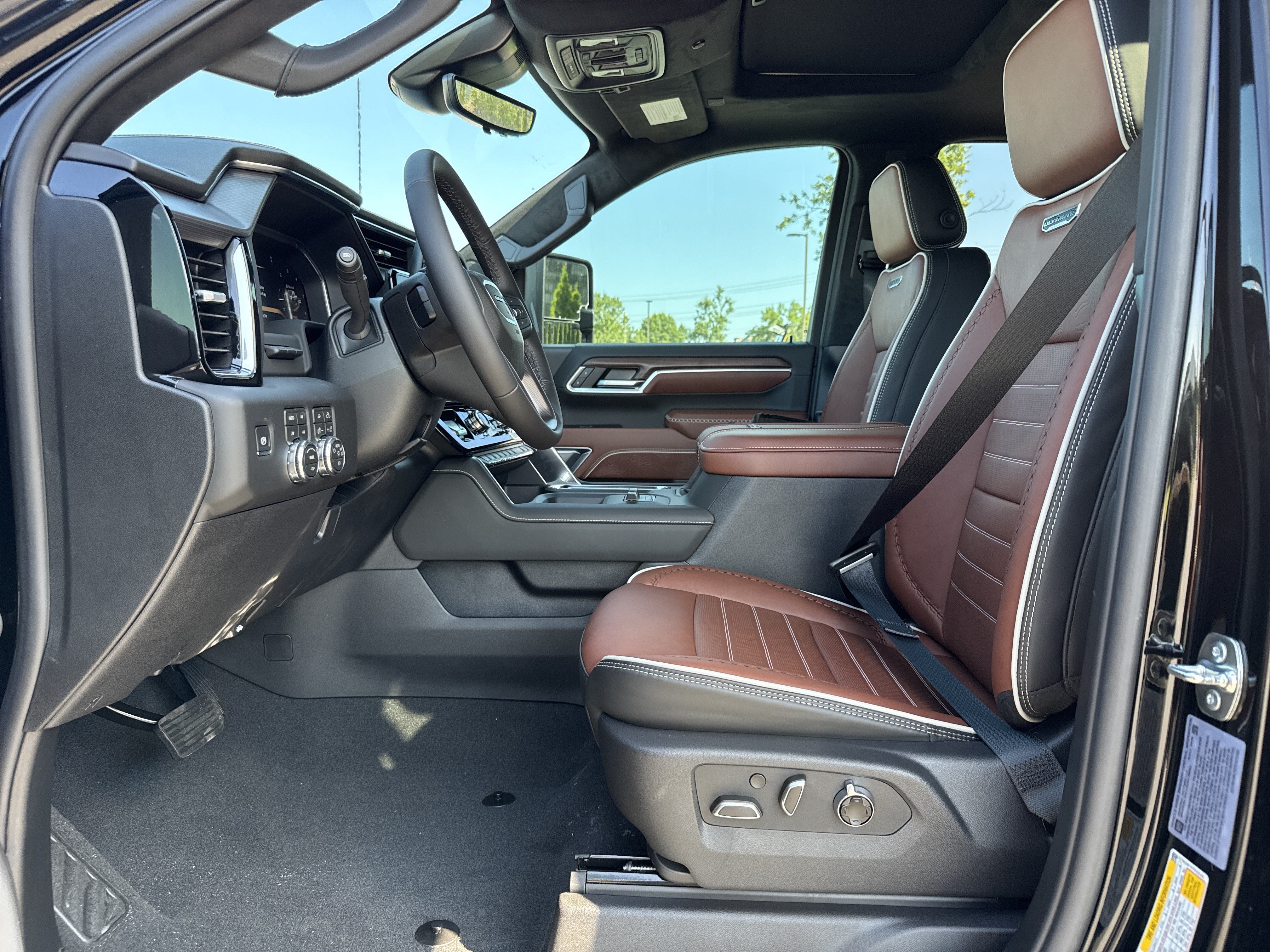 New 2026 GMC Sierra 2500 Denali Ultimate AWD/4WD image 16