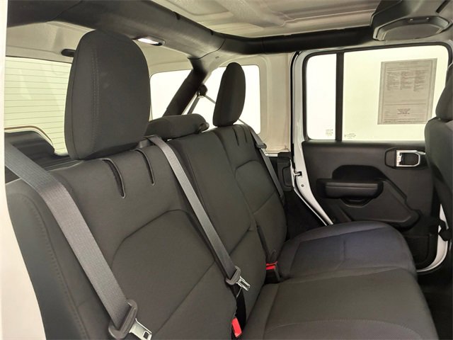 Used 2023 Jeep Wrangler Unlimited w/ Cold Weather Group image 16