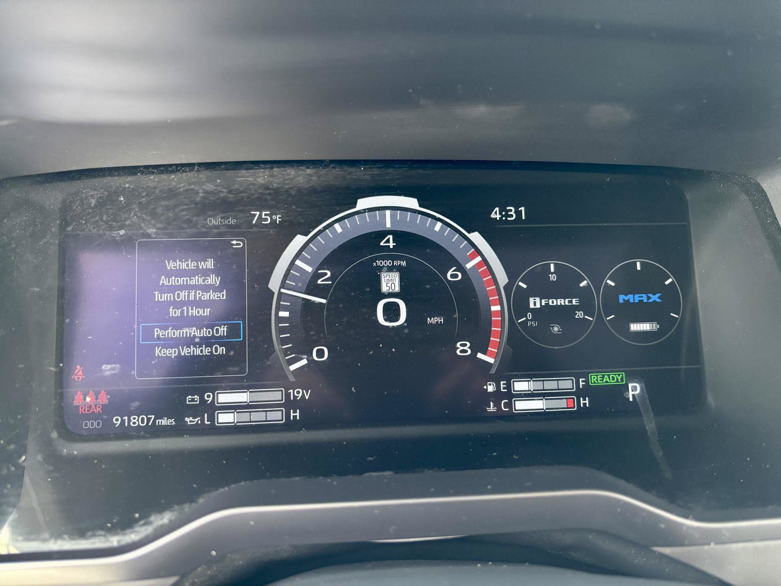 Used 2022 Toyota Tundra Limited w/ Power Package AWD/4WD image 9