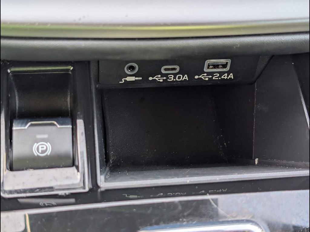 Used 2023 Subaru Outback Premium image 17
