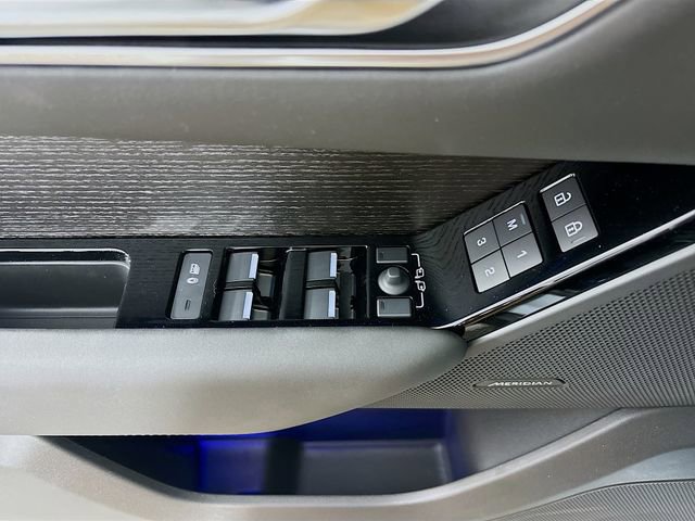 New 2026 Land Rover Range Rover Velar Dynamic SE AWD/4WD image 19