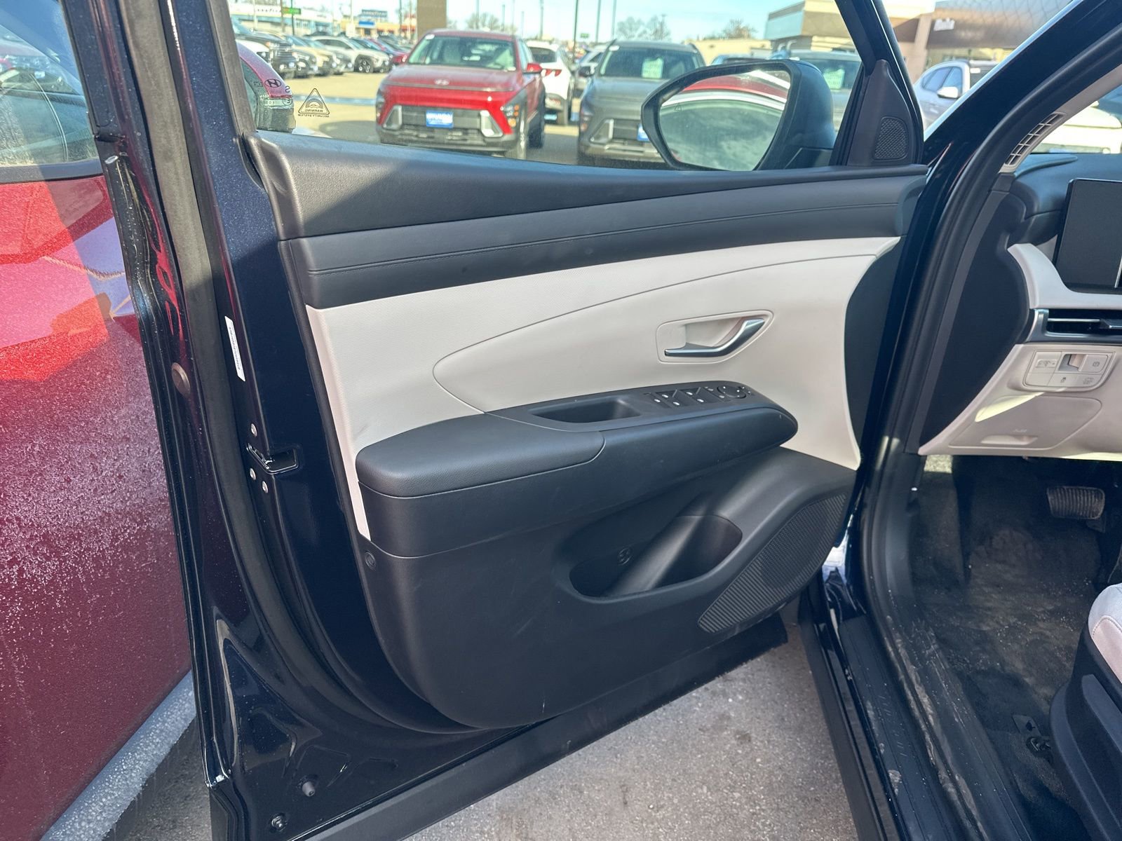 New 2026 Hyundai Tucson Blue SE image 14