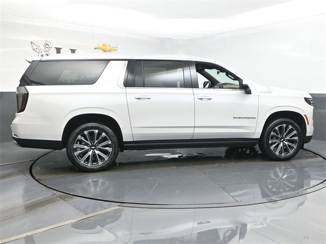 New 2025 Chevrolet Suburban High Country image 16