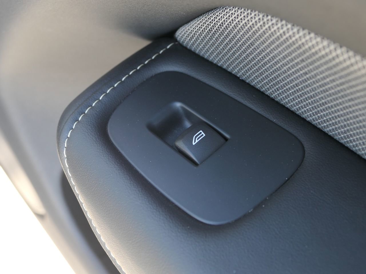 Used 2024 Volvo XC60 T8 Polestar image 26