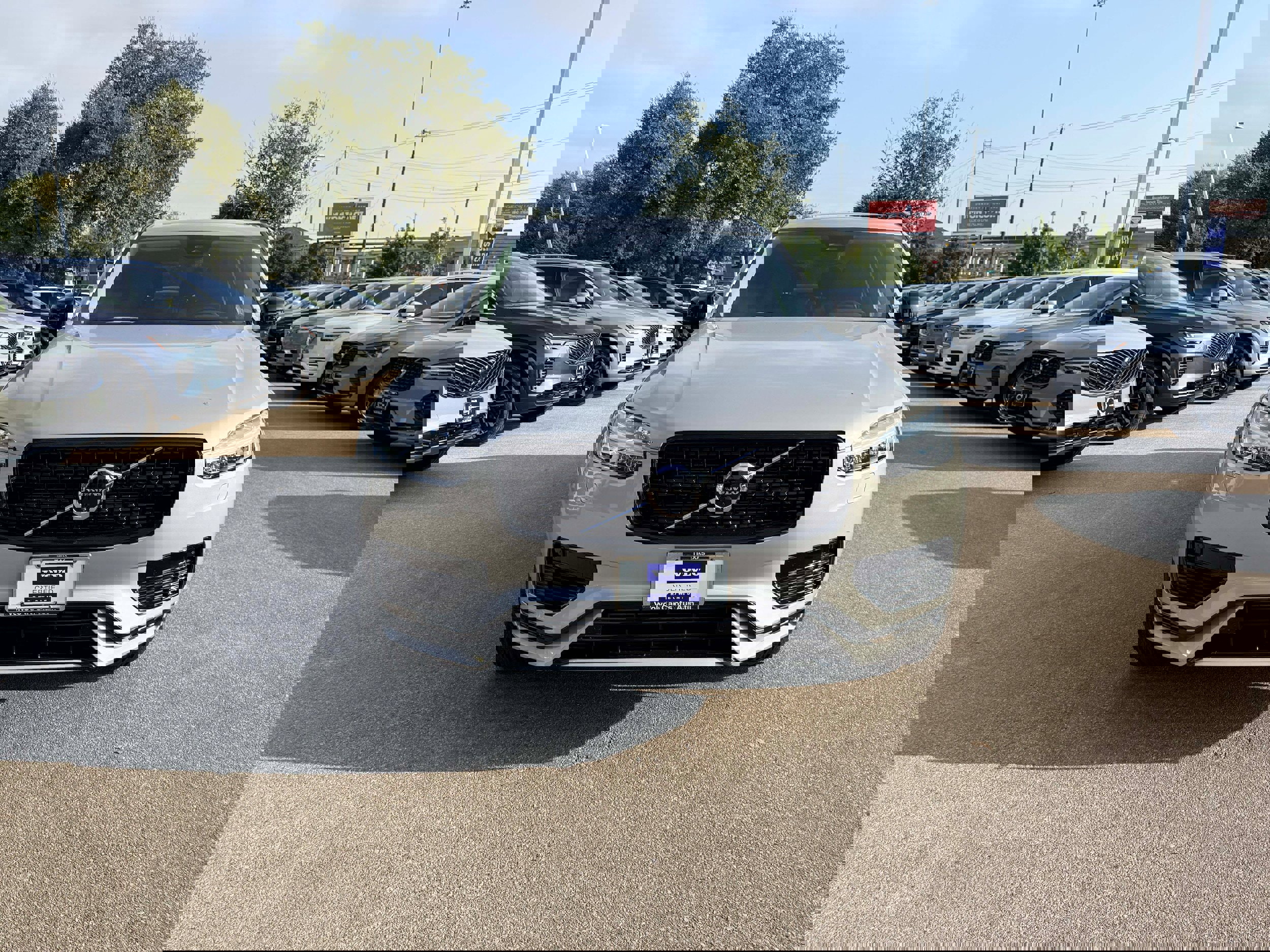 Certified 2023 Volvo XC90 T8 Plus image 7