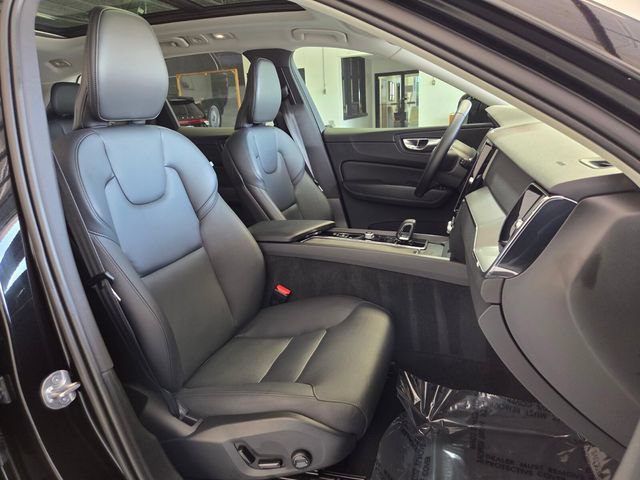 Certified 2024 Volvo XC60 B5 Core w/ Climate Package AWD/4WD image 24