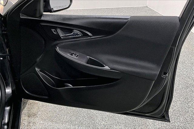 Used 2023 Chevrolet Malibu LT image 29