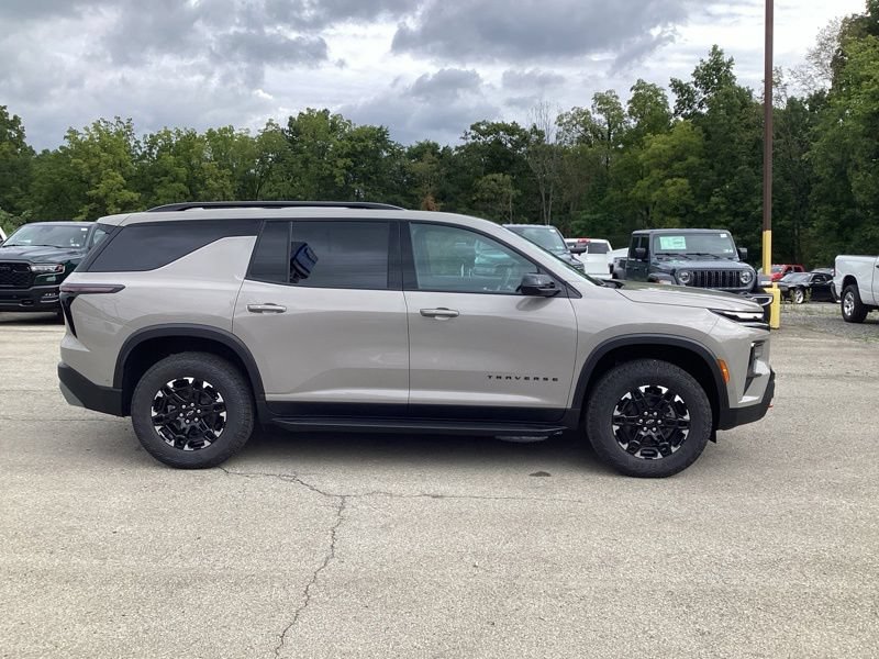 New 2027 Chevrolet Traverse Z71 w/ Enhanced Driving Package AWD/4WD image 8