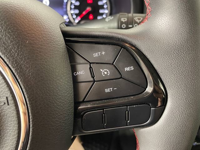 Certified 2022 Jeep Renegade Latitude AWD/4WD image 13