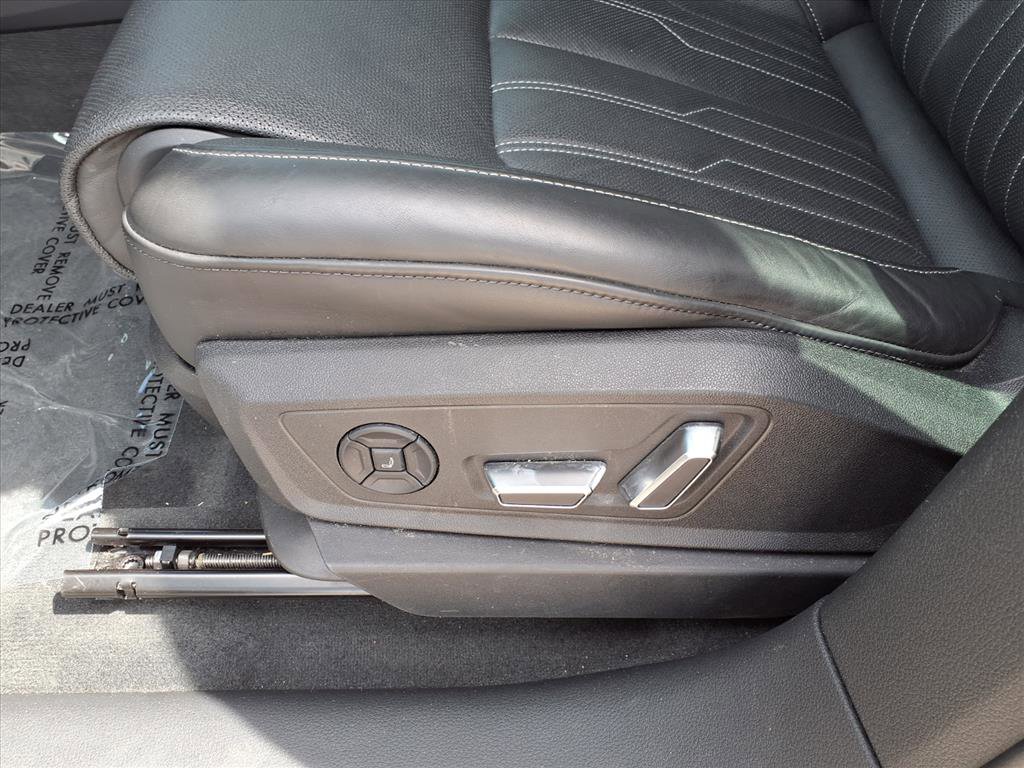 Used 2022 Audi e-tron Prestige w/ Prestige Package AWD/4WD image 21