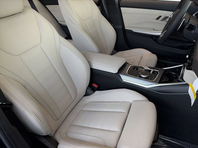 Used 2026 BMW 330i Sedan w/ M Sport Package RWD image 9