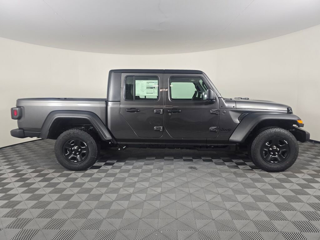 New 2026 Jeep Gladiator Sport image 3