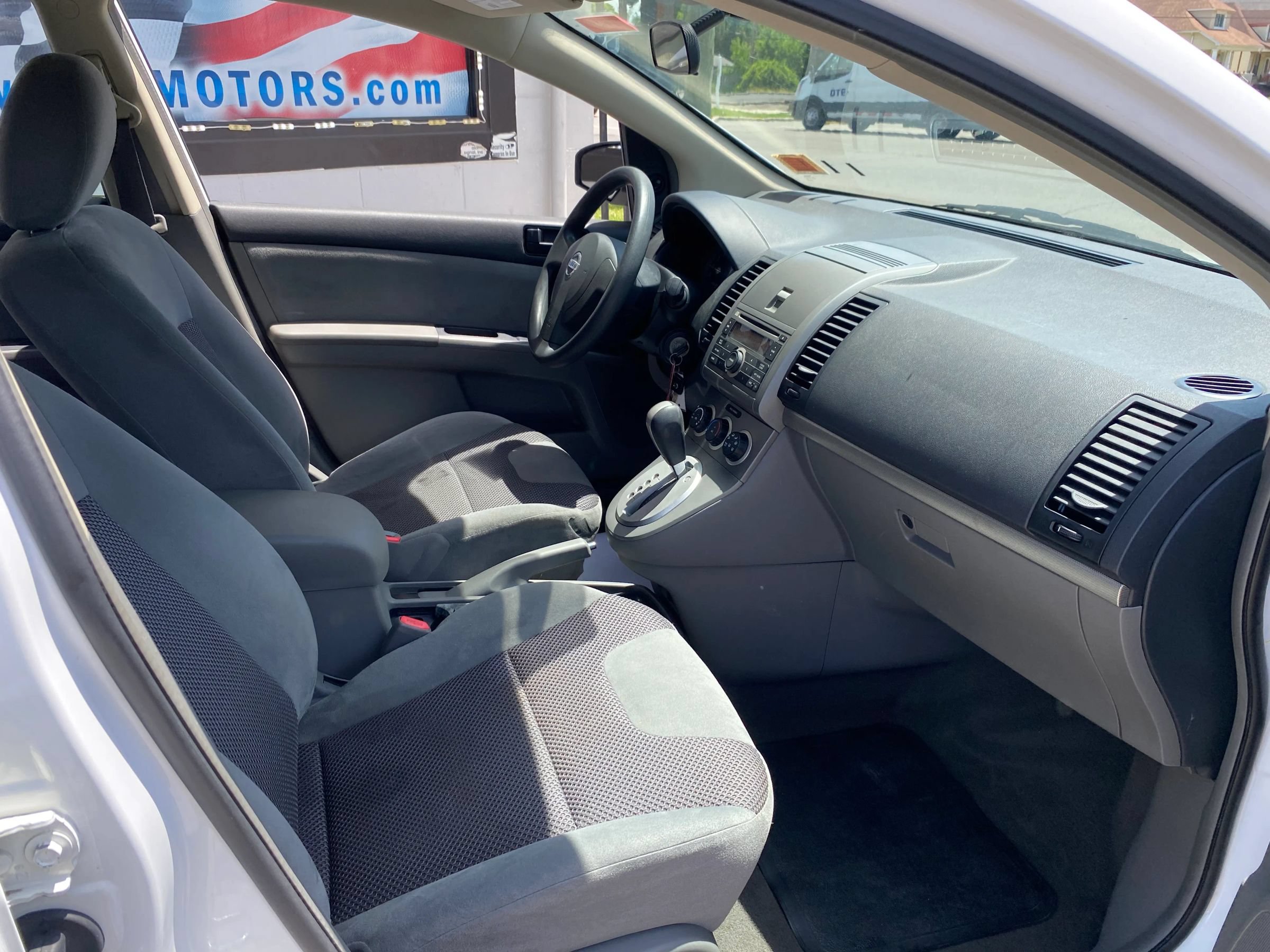 Used 2007 Nissan Sentra 2.0 FWD image 12