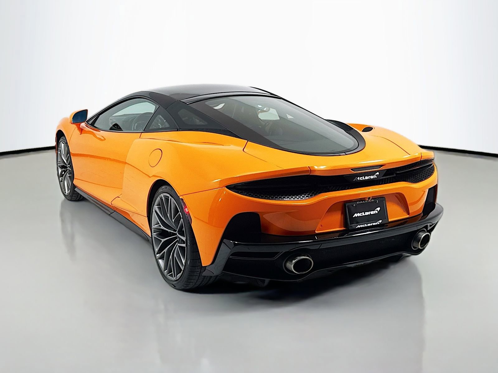 Used 2023 McLaren GT image 5